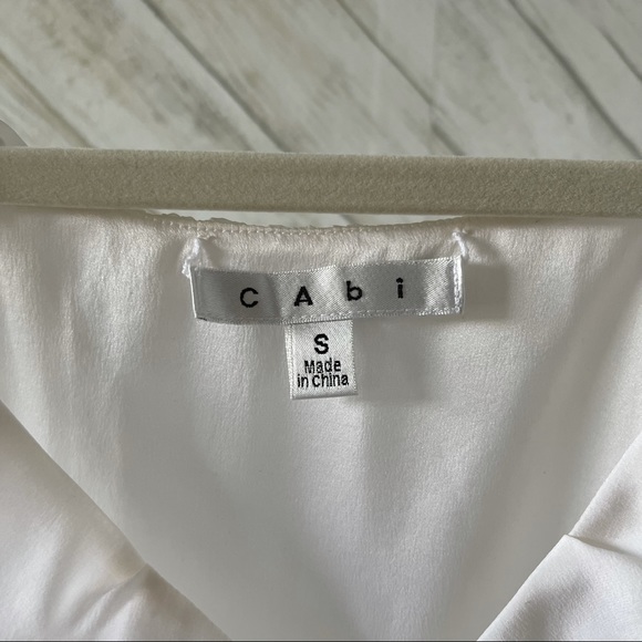 Cabi White Front Ruffle Tank - Picture 3 of 5